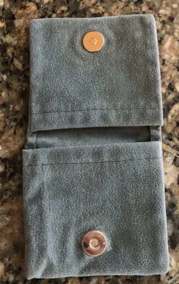 Custom High Quality Snap Velvet Jewelry Pouch Bag with Flap Button