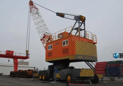 25t 26m Tyre Mobile Portal Crane
