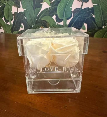 Waterproof 4 Roses Clear Acrylic Flower Box with One Drawer