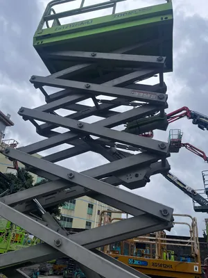 Superior-Quality Electric Self-Propelled Arm Crane for Industry