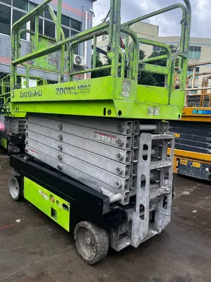 China Factory Safety Guardrail Platform High-Altitude Work Platform for Warehousing