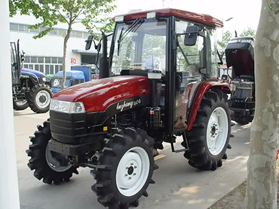 Tractor with Cabin/China Standard 4 Wheel Drive Agricultural Tractor