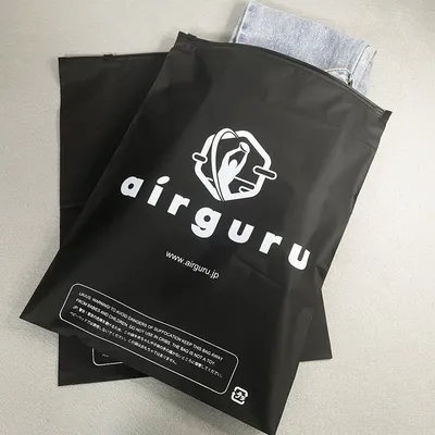 High Quality Frosted Clothing Ziplock Packaging Bags Custom Black Tshirt Plastic Bag with Logo Zipper Zip Pouch Garment