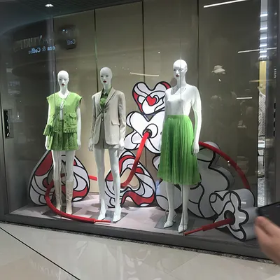 Designed Especially Crafts Brand Boutique Store Merchandising Props Window Display