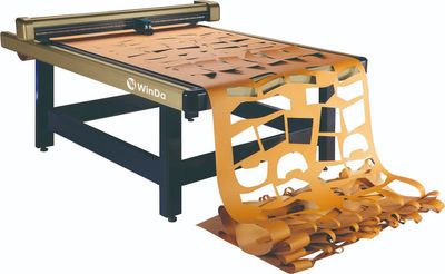 Winda High Speed Apparels Pattern Cutting Machine