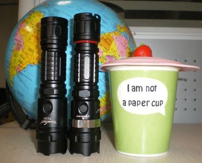 Latest Compact Flashlight with Multifunction Searching Sos Strobe and Rechargeable Flashlight Torch