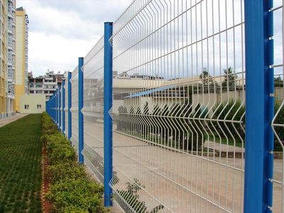 Triangle Bending Fence