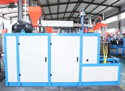 China Supplier Good Clamping System Bottle Plastic Making Machinery