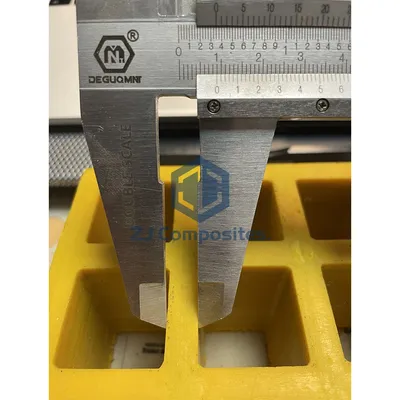 38X38mm Mesh Size Grate Walkway Floor Composite FRP Grating
