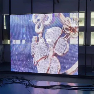 China Full Color SMD Transparent Video Wall P3.91 Glass LED Display Screen
