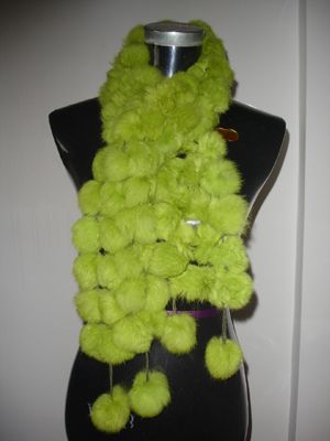 Rabbit Fur Pompon Scarf (01)