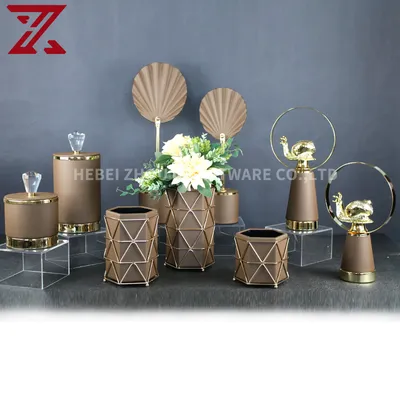Wholesale Metal Gold Snail Wrought Iron Storage Jar Leather Vase Ornament Set for Home Decoration with Metal Base K9 Crystal Lid