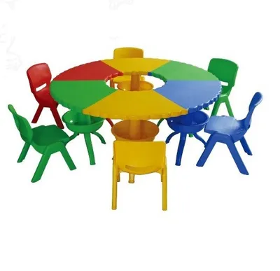 Plastic School Kindergarten Furniture Scallop Table Freely Combined Suitable for Playgrounds and Classrooms