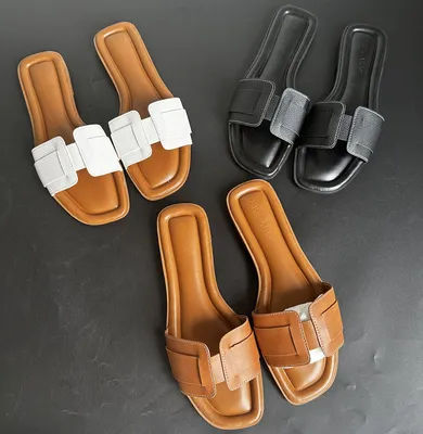 Hot Sale Designer Sandals Ladies Slippers Flat Sandals Open Toe Flip Flops Plus Size Women's Shoes Luxury Slippers Sandals