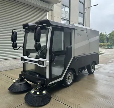 Industrial Large Capacity Battery Four-Wheel Car Drive Road Brush Sweeper Cleaning Equipment Floor Sweepers