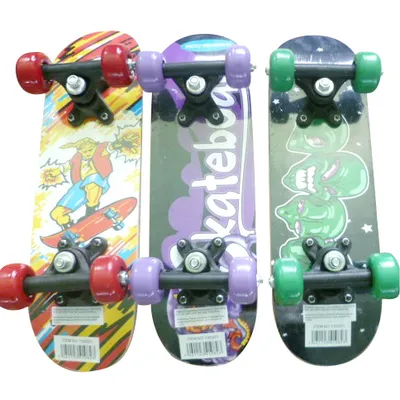 1705 Maple Skateboard (XLT-1705C)