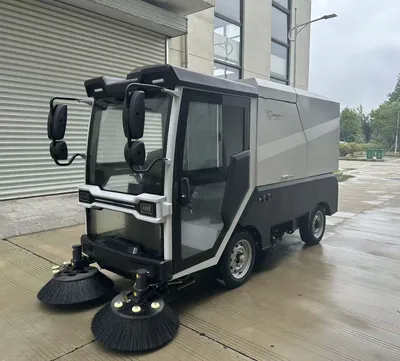 Outdoor Commercial Sweeper for Business Districts and Parking Lots