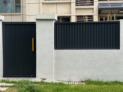 Stylish Rust-Resistant Garden Black Steel Fence Panels for Outdoor Use