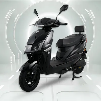 Extended Range Custom Service Made in China Electric Motorcycle with LED Lighting