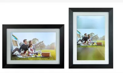 10.1 Inch Smart Digital Photo Frame with WiFi - Black - Share Photos and Moment Via Email or APP