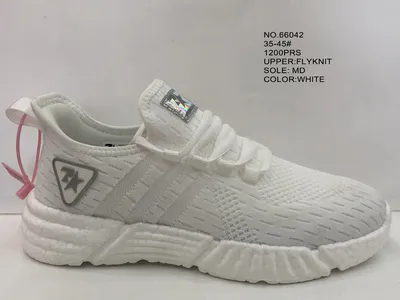 Men and Lady Fashion Outdoor Sports Shoes with Flyknit Upper in Stock