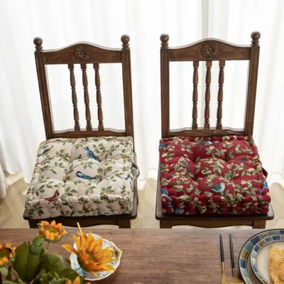 Trendy Printed Sofa Cushion for Stylish Interiors and Relaxation