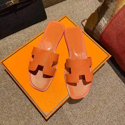 Wholesale Luxury High Quality Women's Leather Flat Slide Sandals Designer Inspired Outdoor Beach Slippers