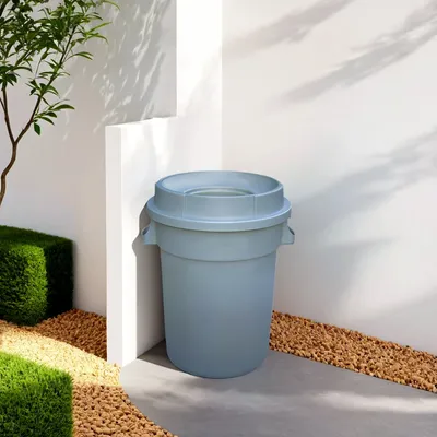 Stylish Traust Indoor Plastic Trash Can with Lid for Home