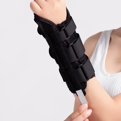 Universal Free Size Wrist Brace Adjustable Hook and Loop Straps Removable Palm Splint Left Right Hand Support for Carpal Tunnel Sports Recovery