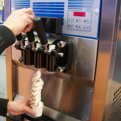 Ice Cream Machine, Model 215, Table Model, 15L/H