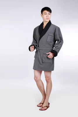 Men Contrast Trim Fleece Bathrobe, Anti-Pilling Plush Loungewear Robe with Embroidery Logo Pockets