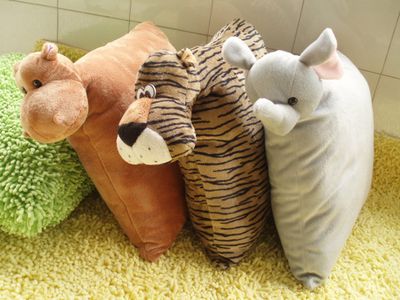 Animal Cushion (C-1303A/B/C)