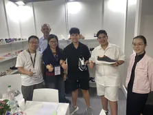 Group photo of buyers