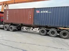 Loading containers