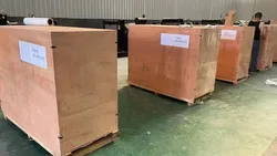 PACKAGING & SHIPPING