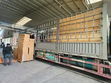 PACKAGING & SHIPPING