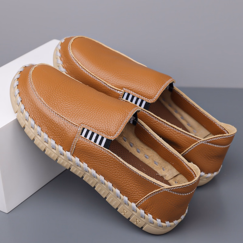 Super Soft All Cowhide Men's Shoes with Anti Slip and Casual Driving