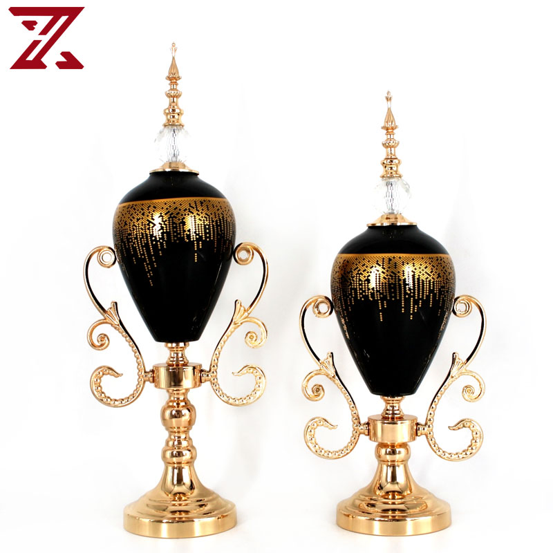 Factory Customized Luxurious Golden Metal Electroplated Table Decoration for Living Room