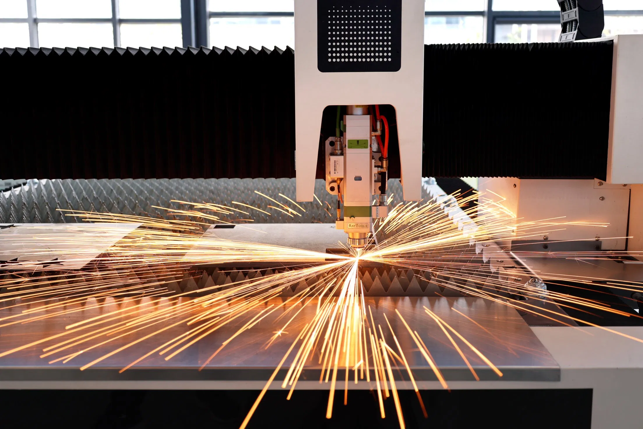 3kw CNC Fiber Laser Cutting Machine Metal Stainless Steel