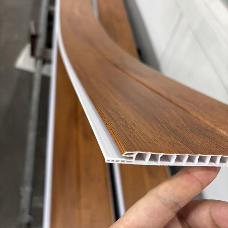 Moisture Proof PVC Plastic Ceiling PVC Ceiling Panel for Middle East Africa Hotel Villa Heat Insulation Flame Retardant Ceiling Board Ceiling Tiles