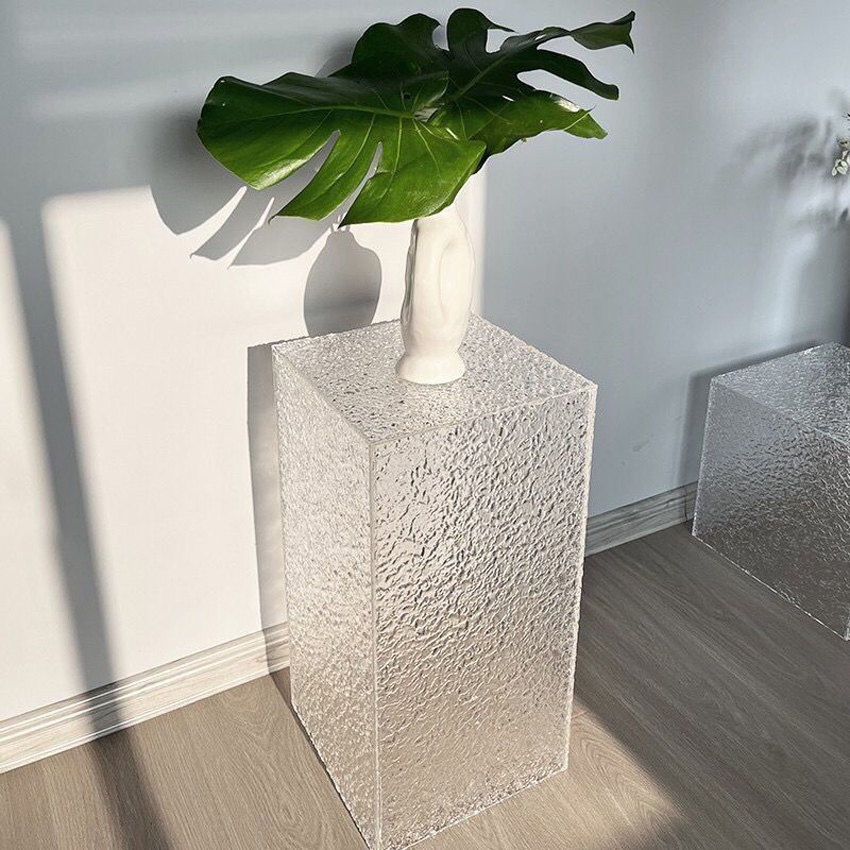 5 Sided Transparent Stone Texture Acrylic Stand for Shop Window Decoration Display