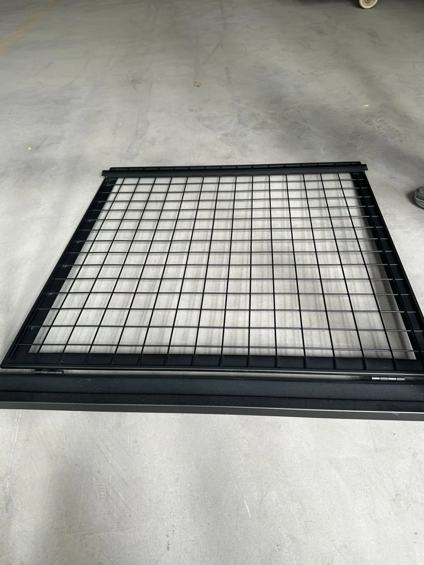 Window for Container House Steel Security Window with Security Bug Screen