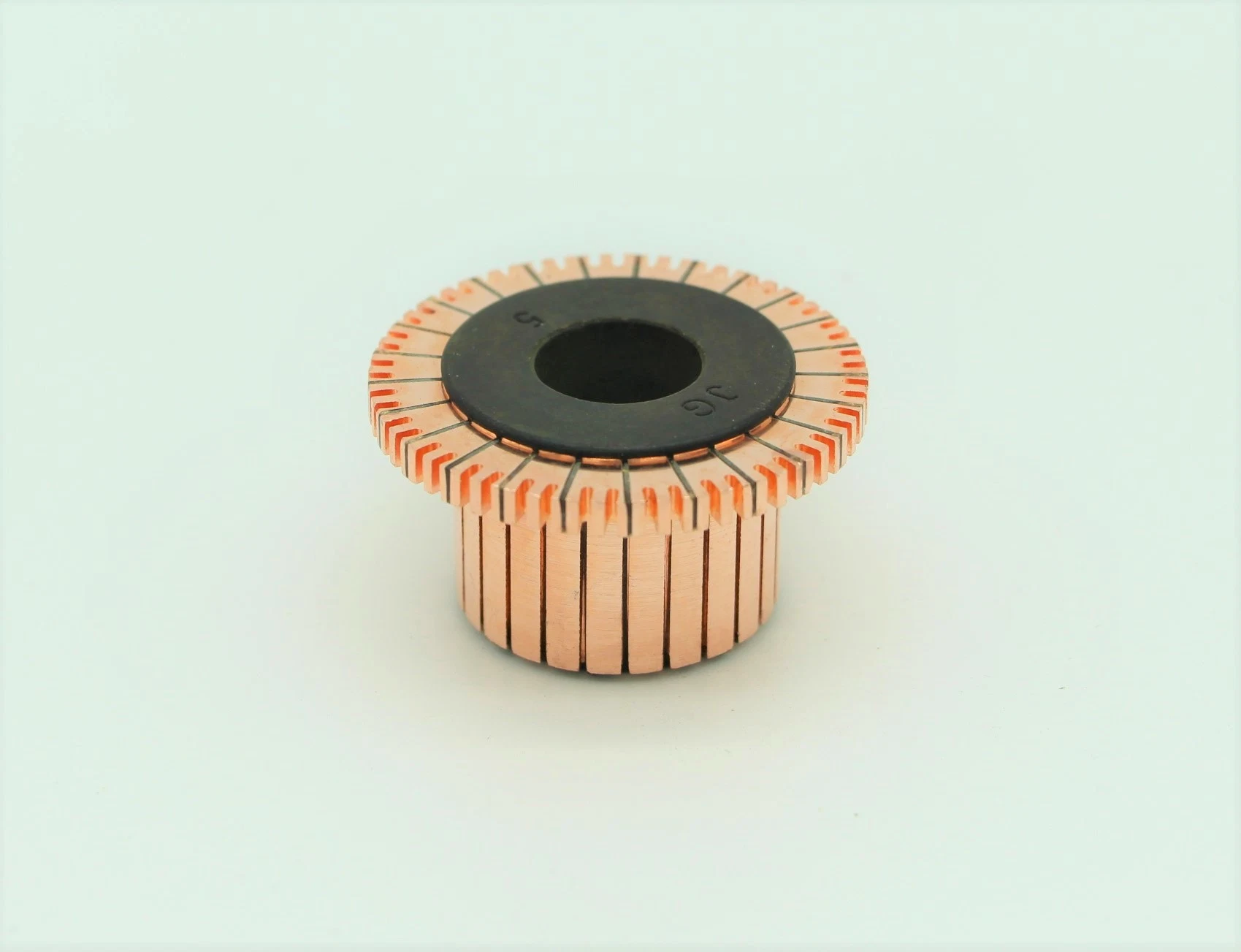 21 Bars DC Motor Segmented Slotted Commutator for Starter Motor
