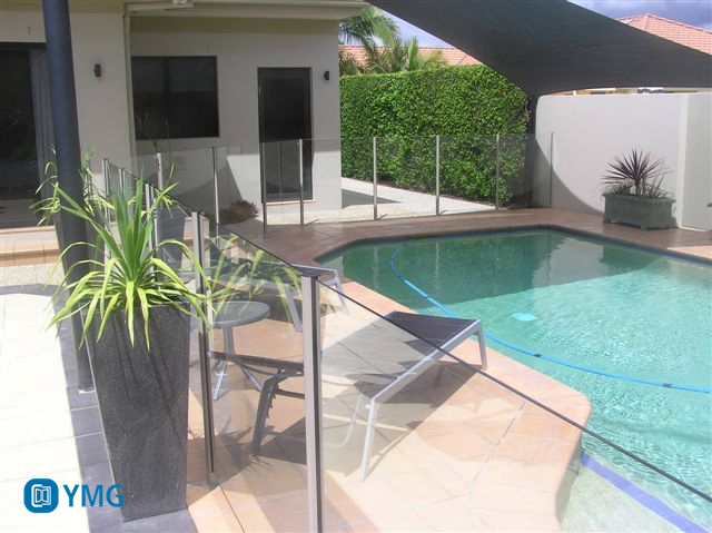 Outdoor 10-12mm Tempered Glass Swimming Pool Fencing Stainless Steel Frameless Glass Spigot Railing