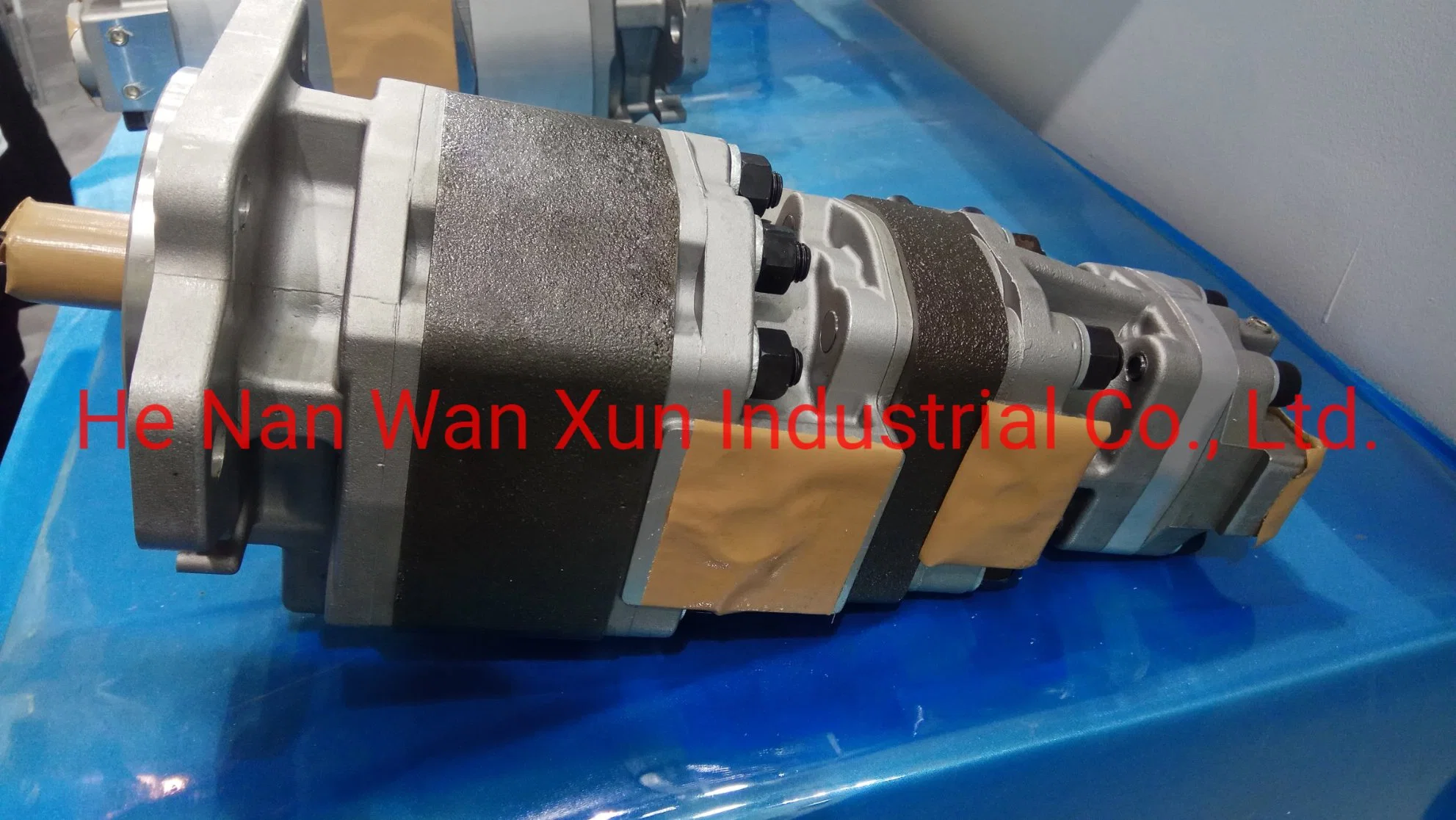 Japan Material& Technology~ OEM Wanxun Gear Pump 705-95-07020 for Dump Trucks Hm250-2/Hm300-2