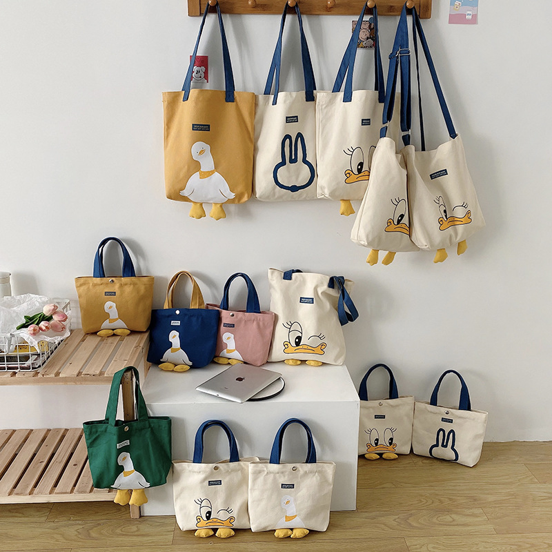 Tik Tok Hot Sale 2022 New Versatile Shopping Bag Cute Duck Canvas Leisure Hand Bag Ins Shoulder Tote Bag