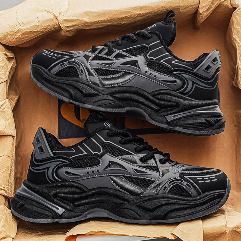 Lightweight Breathable Men's Running Shoes with Thick Sole Design
