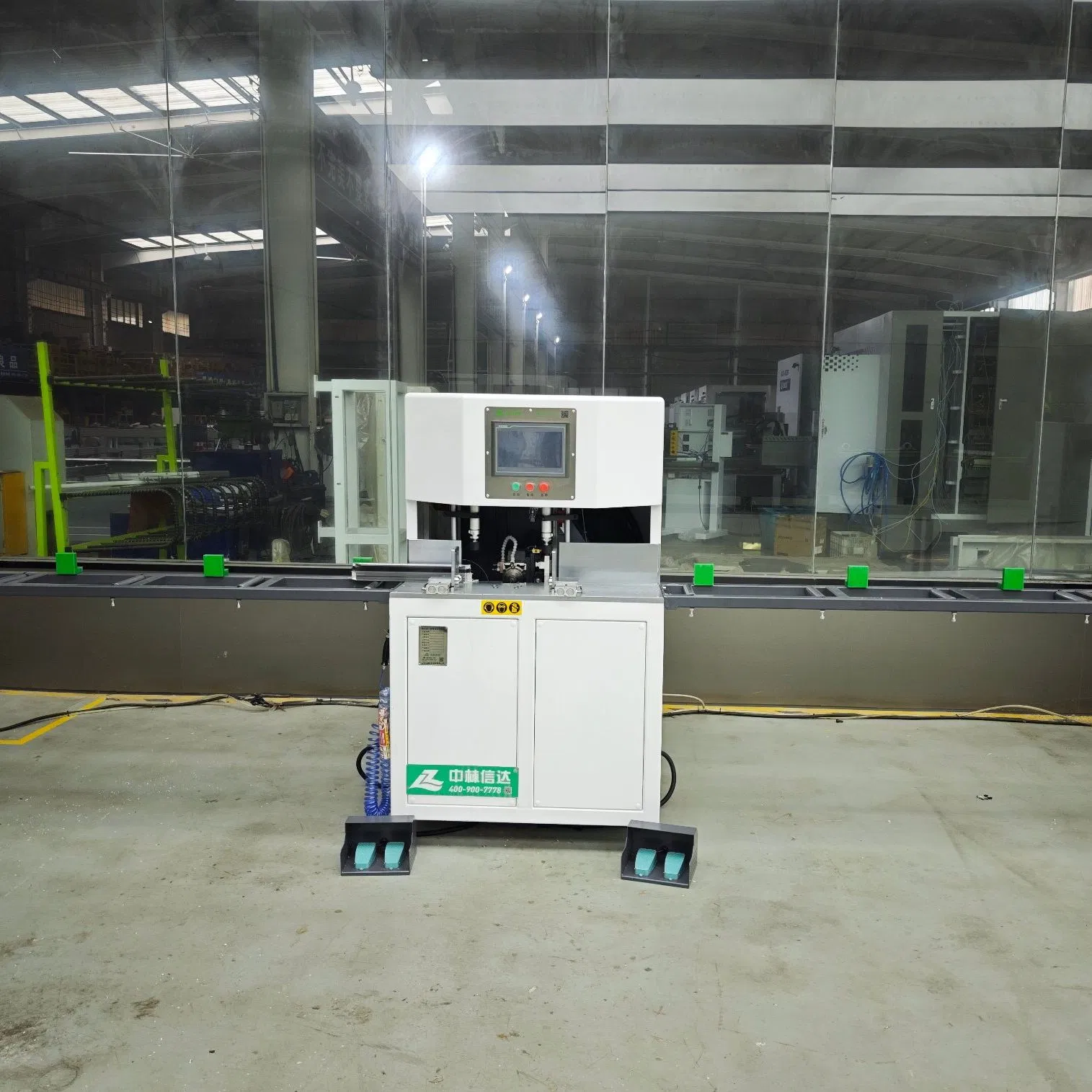 Smart-Cut CNC Process Hole Processing Machine Accurate-Positioning Stable Efficient Door and Window