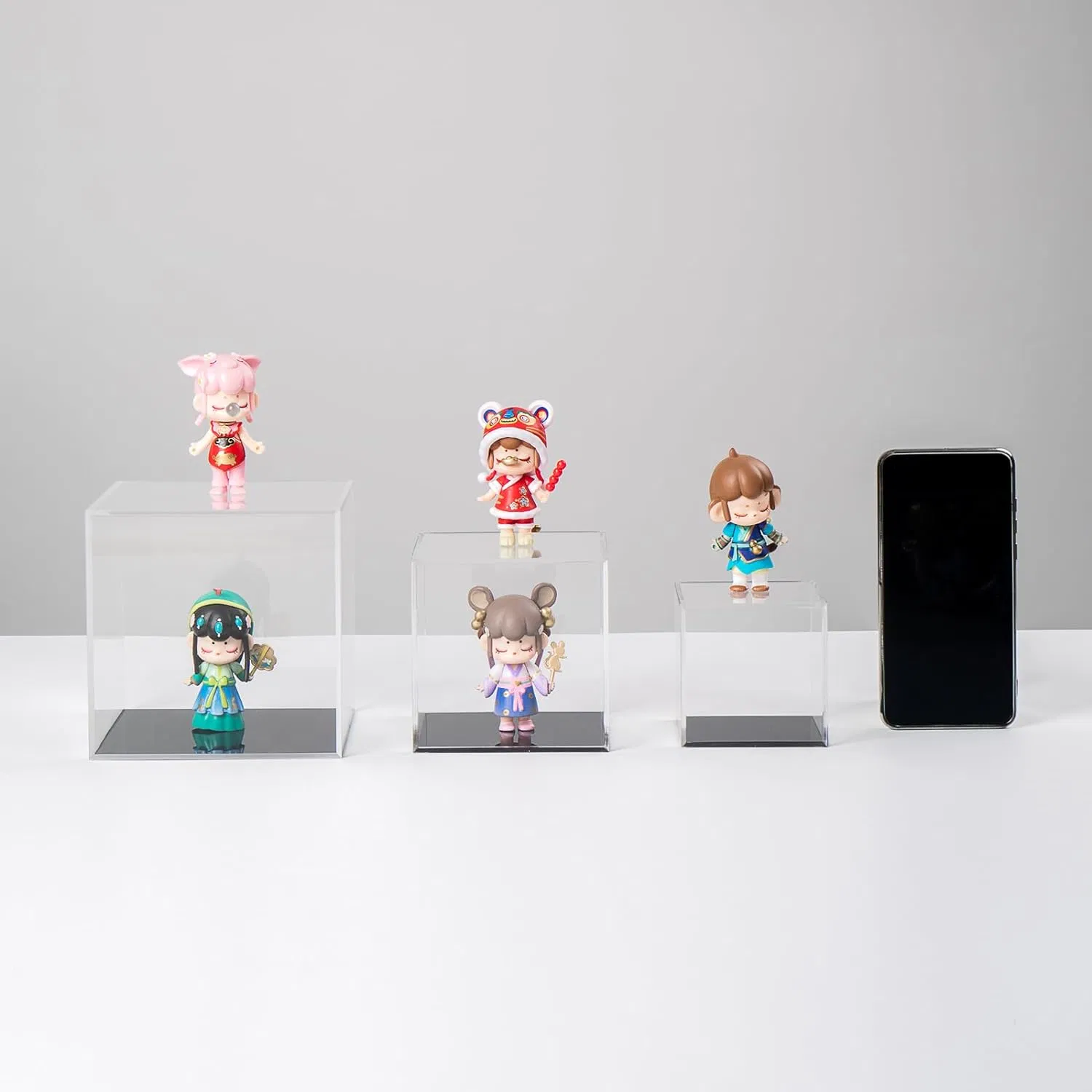 Acrylic Plexiglass Countertop Display Cube Case for Toys Action Figures Case