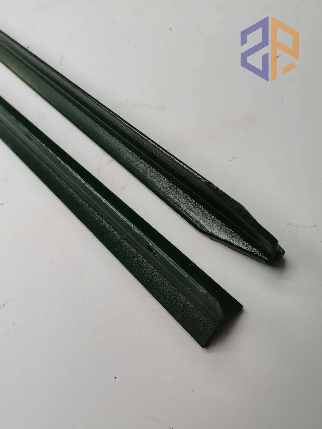 Y Post Fence Post Black Painted or Hot Dipped Galvanized Star Picket Steel Fence